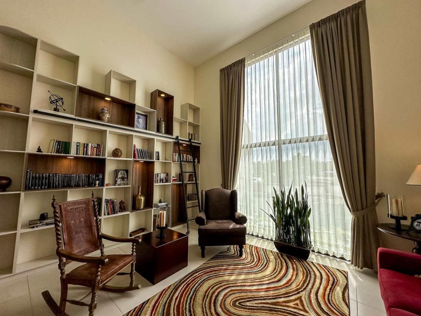 Elegant In The Heart Of